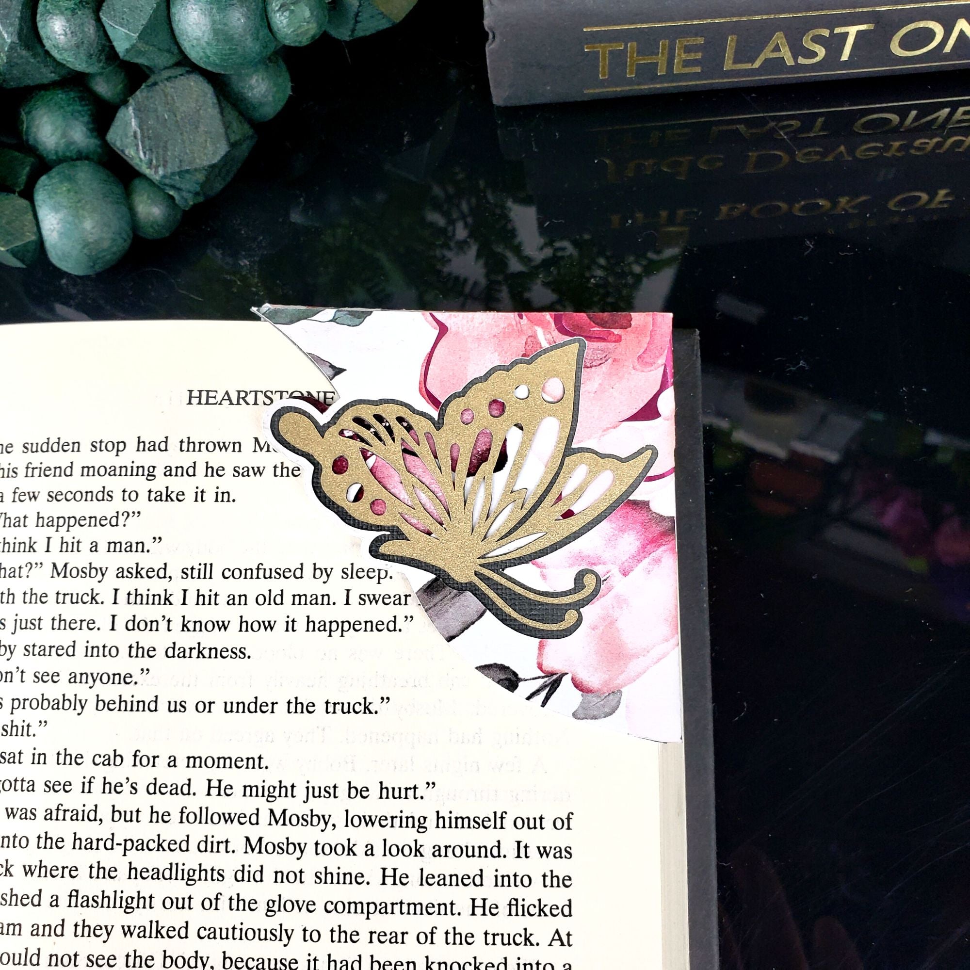 Golden Butterfly Deluxe Corner Bookmark