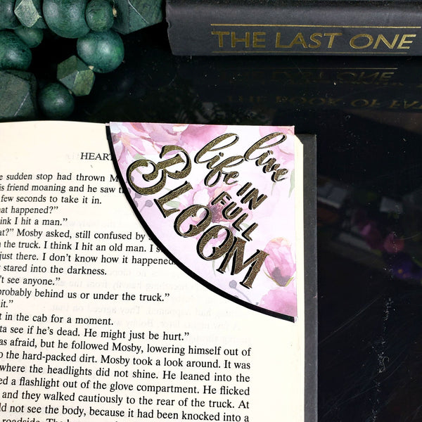 Life in Bloom Signature Corner Bookmark