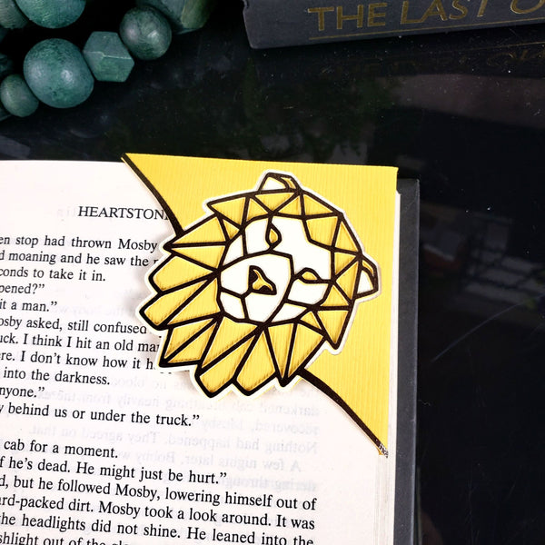 Geo Lion Signature Corner Bookmark