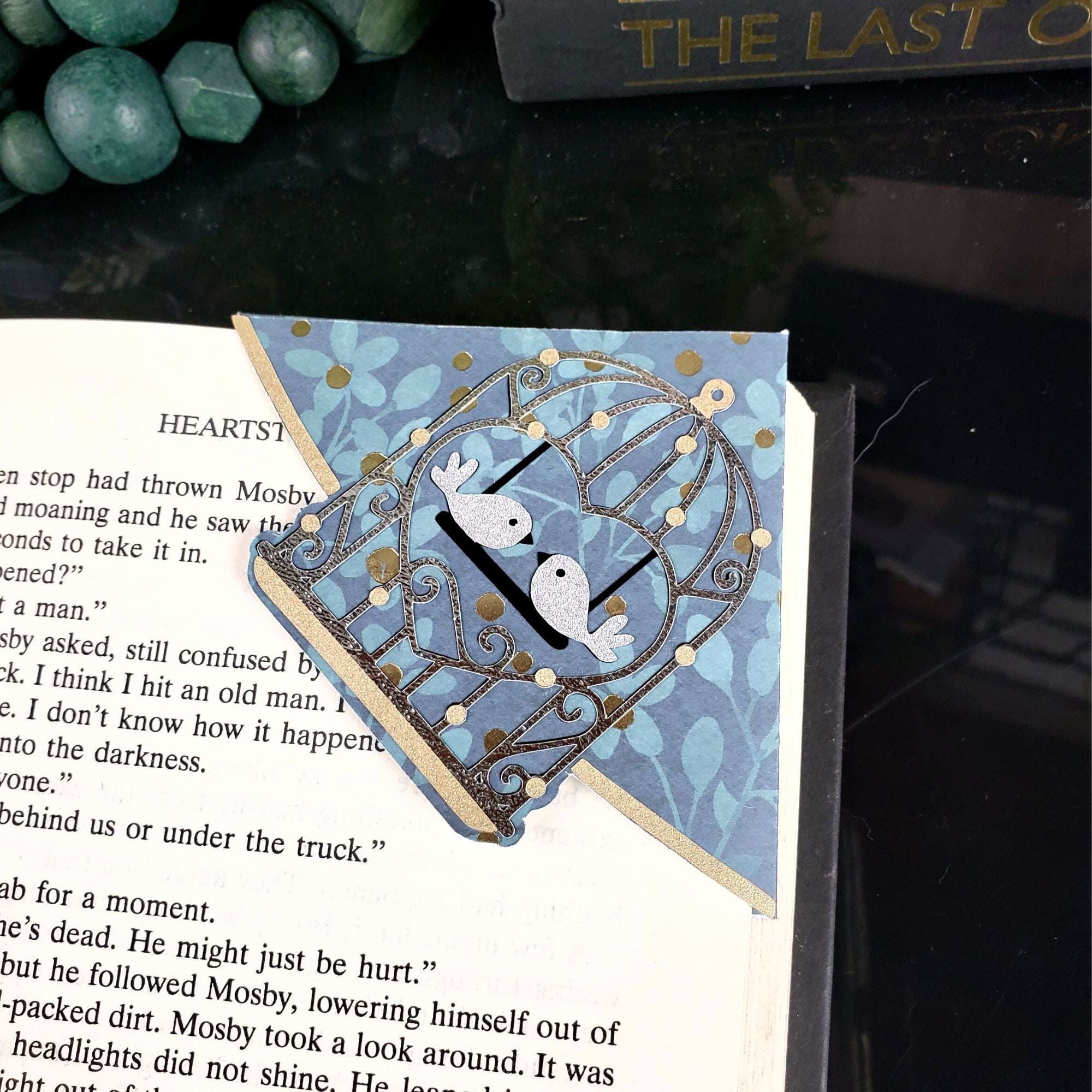 Birdcage Signature Corner Bookmark