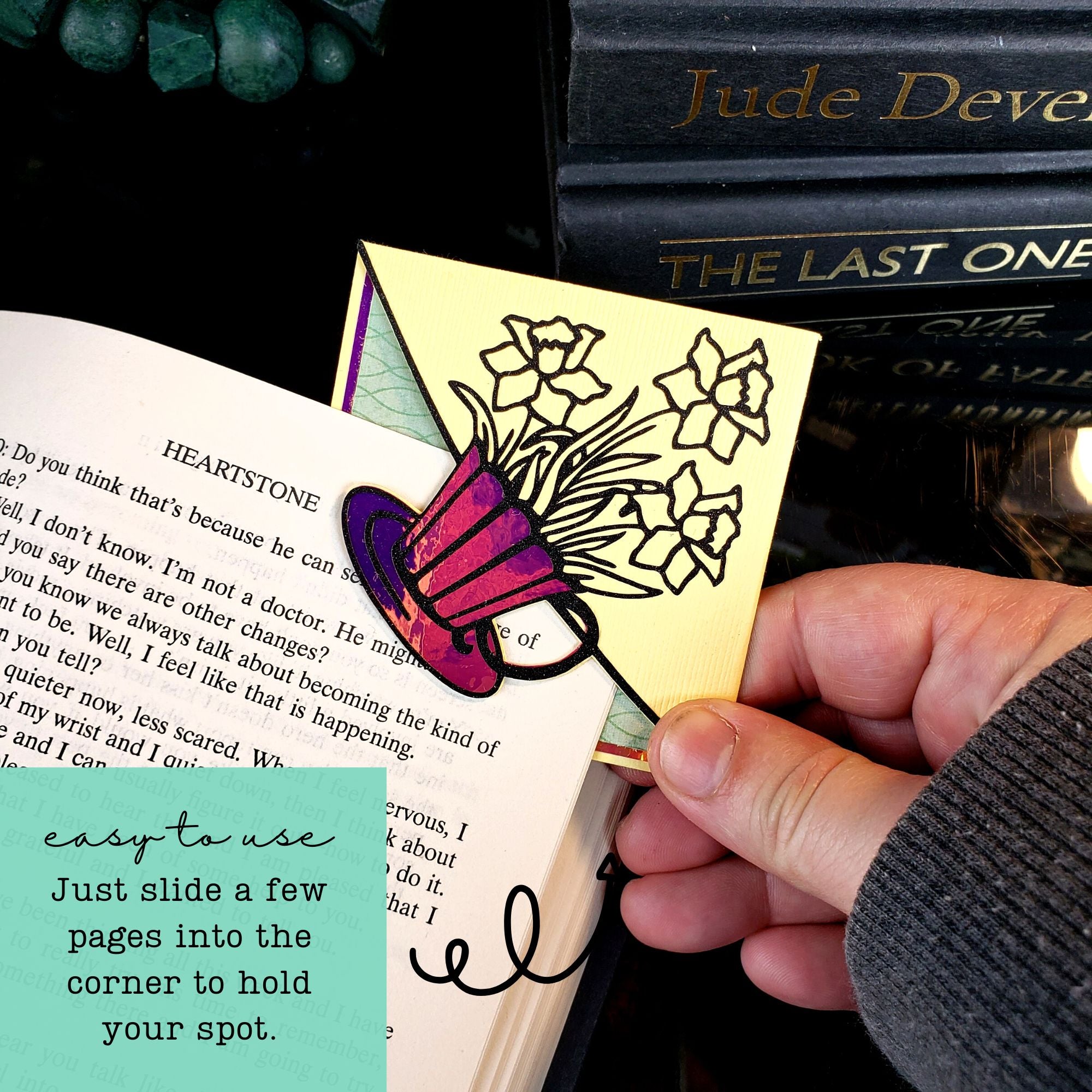 Teacup Flowers Signature Corner Bookmark
