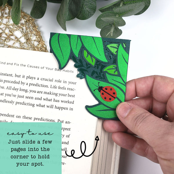 Leaves + Critter Deluxe Corner Bookmark