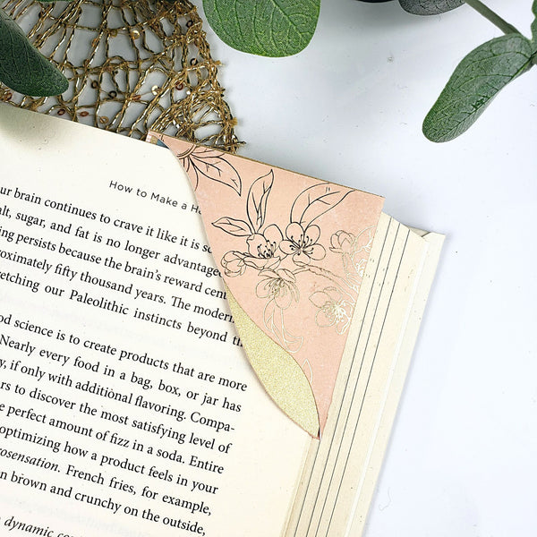 Bloom Signature Corner Bookmark