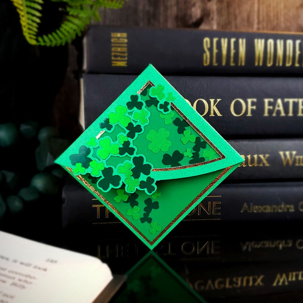 Lucky Clover Bouquet Signature Corner Bookmark