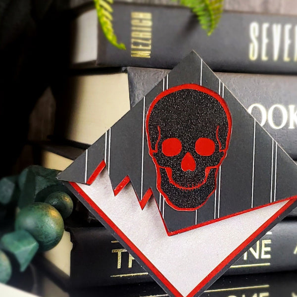 Skull Signature Corner Bookmark