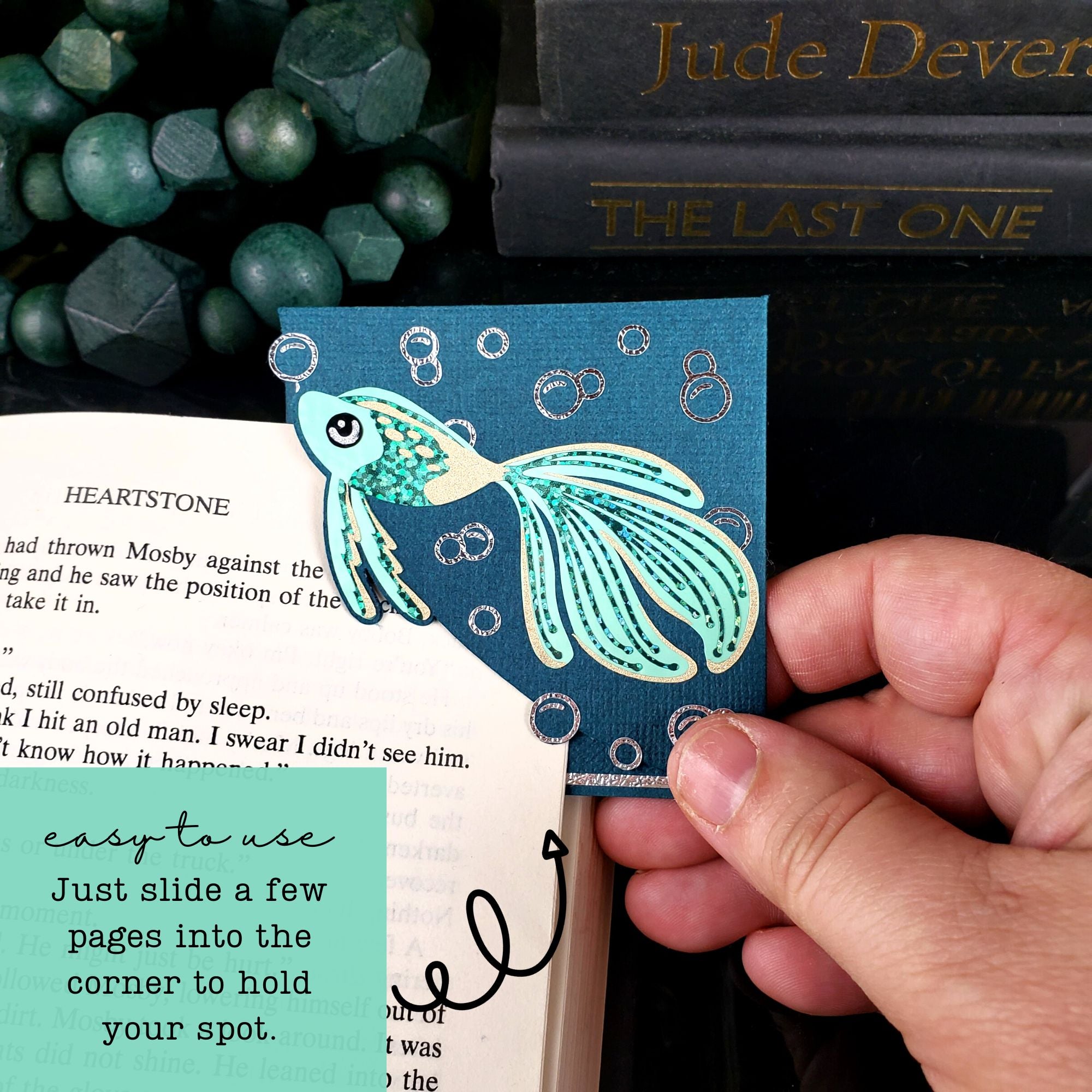 Be Curious Green Fish Signature Bookmark + Card Gift Set