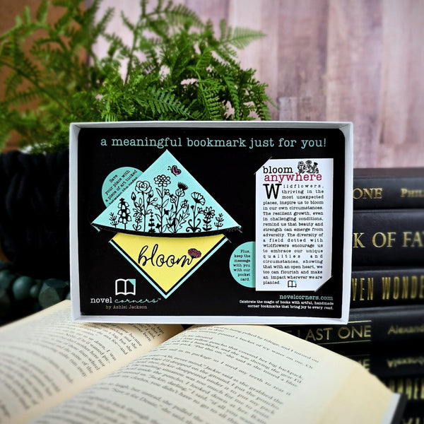 Bloom Anywhere Deluxe Bookmark + Card Gift Set