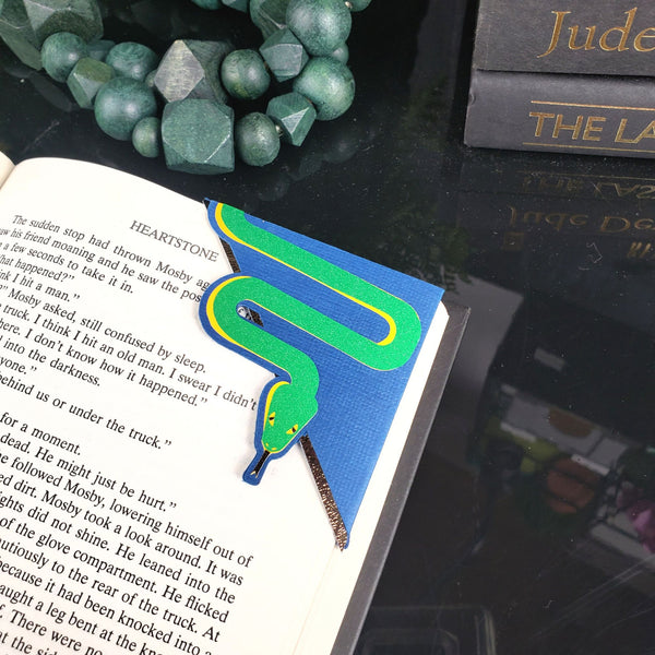 Green Grass Snake Paper Corner Bookmark