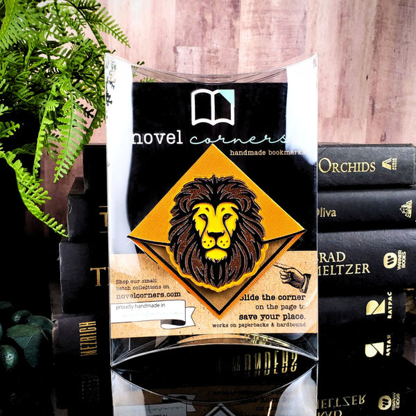 Regal Lion Signature Corner Bookmark