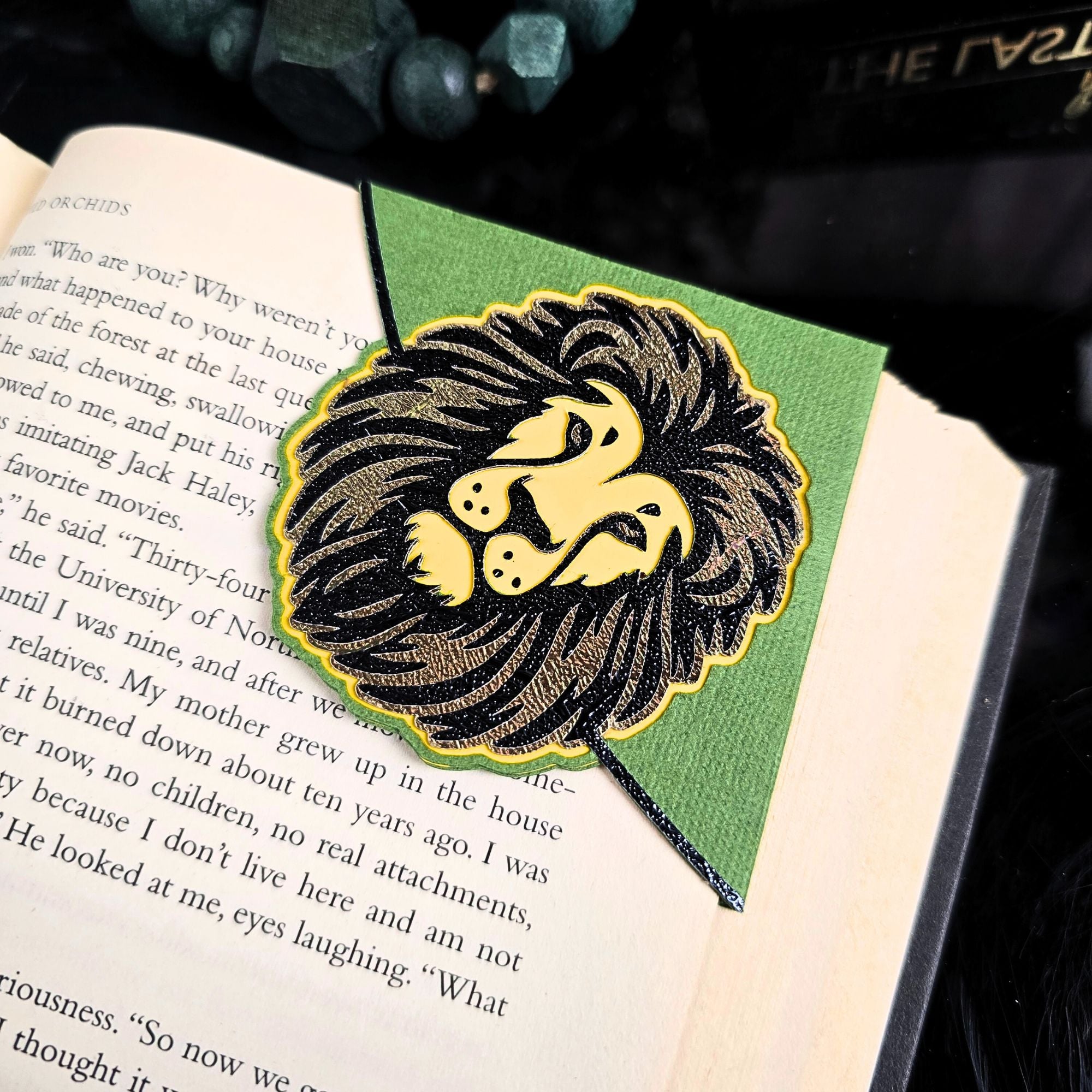 Regal Lion Signature Corner Bookmark