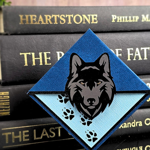 Wolf Signature Corner Bookmark