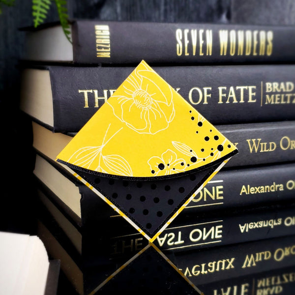 Yellow + Dots Paper Corner Bookmark