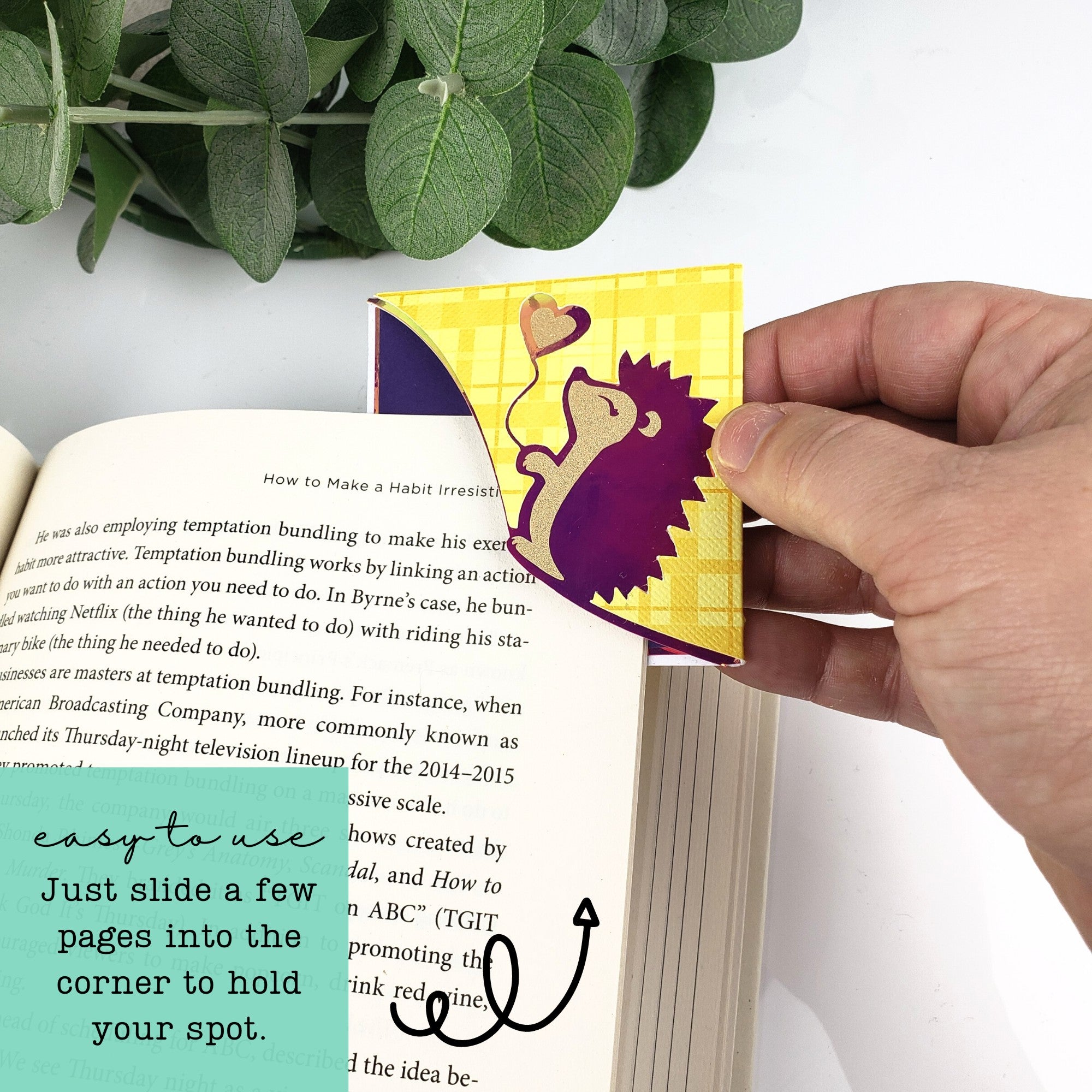 Hedgehog Hugs Paper Corner Bookmark